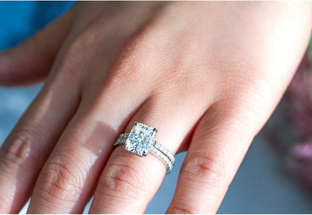 3-2/5Ct.Tw Radiant Moissanite Drop Halo Bridal Set (DEF/VS)