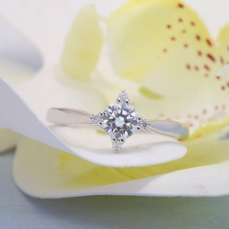 Solid Real 18K White Gold 0.8CT 6.0Mm round Cut D Color Moissanite Engagement Ring for Women Fine Jewelry