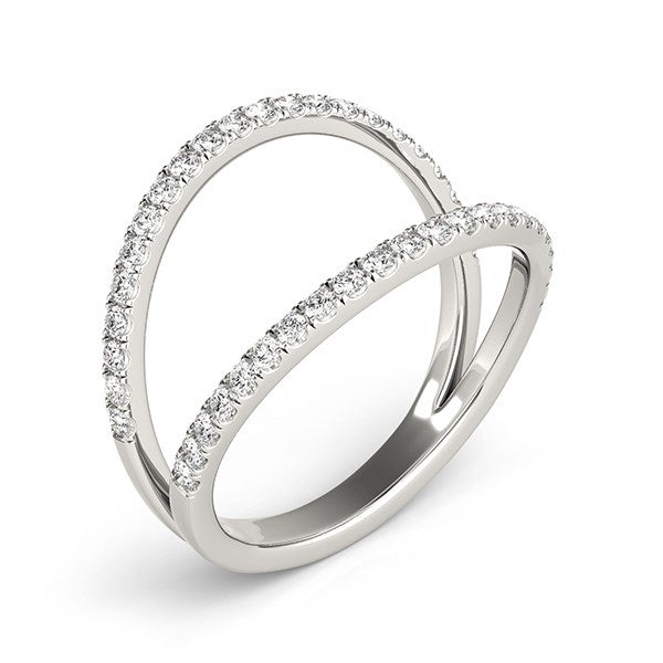 (1/4 cttw) Diamond Split Band Ring - 14k White Gold